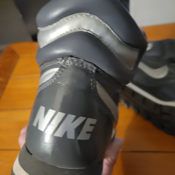 Nike Snow Waffle Grey Patent w/Sherpa Women's Sneaker Boot Size 10 - Picture 5 of 11